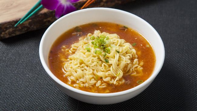 Alasan Ibu Hamil Tak Boleh Sering-sering Makan Mi Instan Alasan Ibu Hamil Tak Boleh Sering-sering Makan Mi Instan