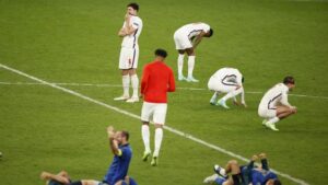 Kesalahan Inggris di Final Euro: Main Catenaccio Lawan Italia