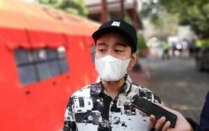 Gibran Rakabuming Raka Positif Corona