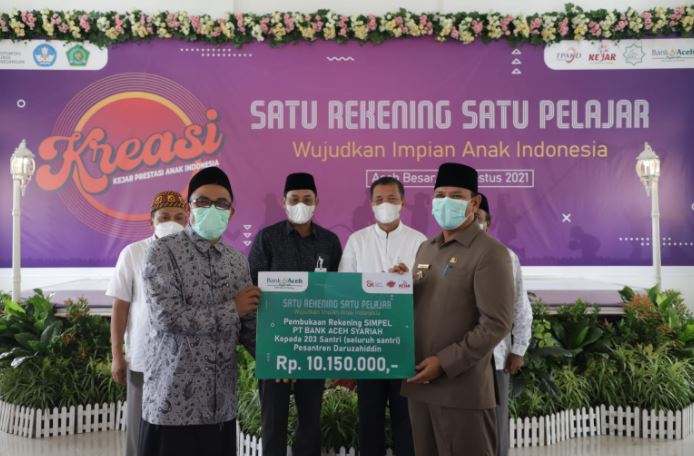 Hadiri Kegiatan Kreasi di Pesantren Daruzahiddin, Bupati Mawardi: Ayo Menabung