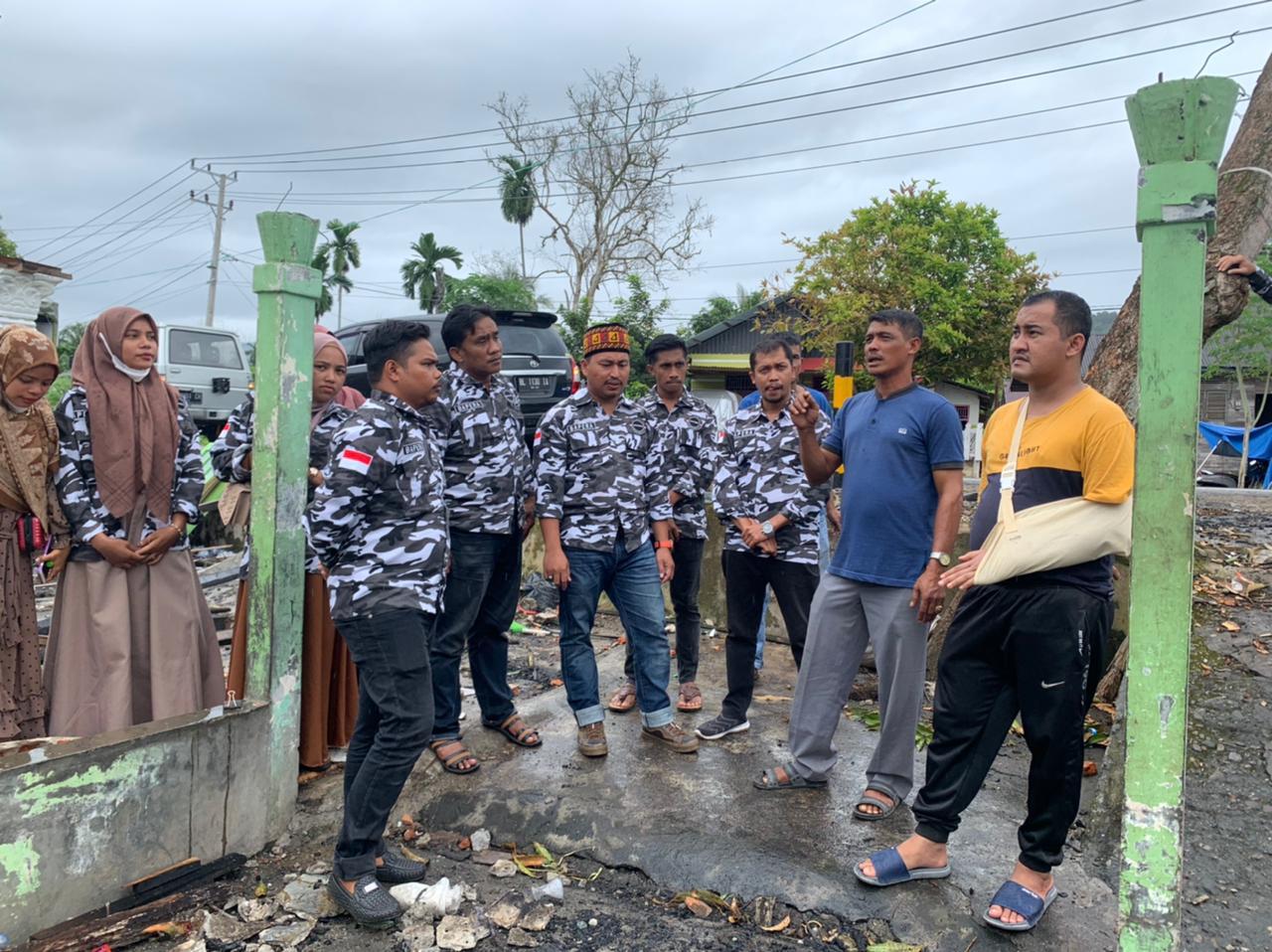 Bapera Abdya Salurkan Bantuan Bagi Korban Kebakaran di Alue Dama