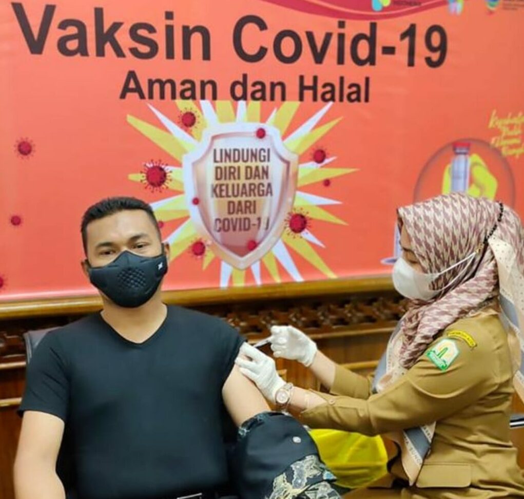 Wakil Ketua III DPRA Safaruddin Ajak Masyarakat Aceh Ikut Vaksinasi