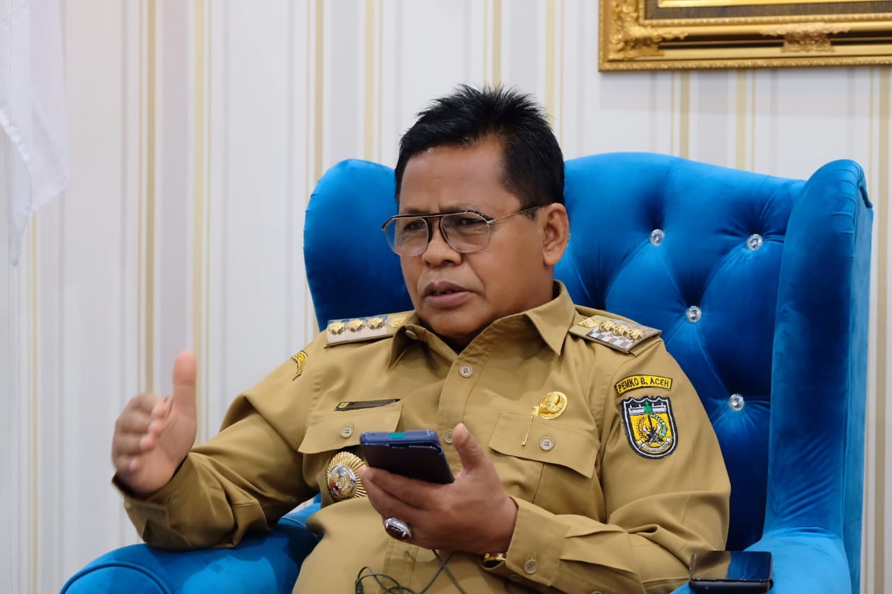 Sembuh dari Corona, Wali Kota Banda Aceh Mulai Ngantor Lagi