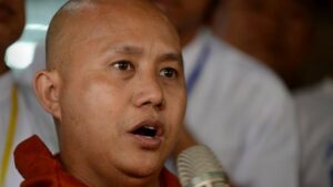 Junta Myanmar Bebaskan Biksu Anti-Muslim Ashin Wirathu