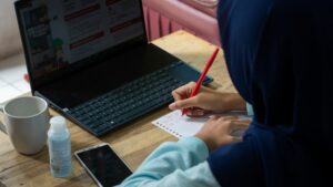 Ciptakan Ekosistem Kegiatan Belajar Agar Siswa Belajar Aktif Secara Mandiri Ciptakan Ekosistem Kegiatan Belajar Agar Siswa Belajar Aktif Secara Mandiri