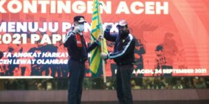Gubernur Lepas Kontingen Aceh Menuju PON Papua