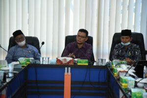 Komisi I DPRK Banda Aceh Panggil Satpol PP-WH terkait Penindakan Kafe yang Menjual Miras