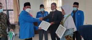 Guru MAN 4 Aceh Besar Terima Penghargaan Pembimbing Duta Moderasi Beragama