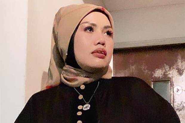 Elly Sugigi Dibenci Anak gara-gara Sering Nikah dengan Brondong