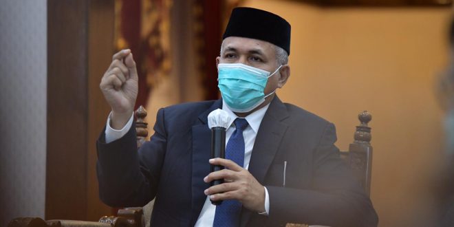 Gubernur Aceh Alami Patah Tulang Paha Kiri Saat Olahraga