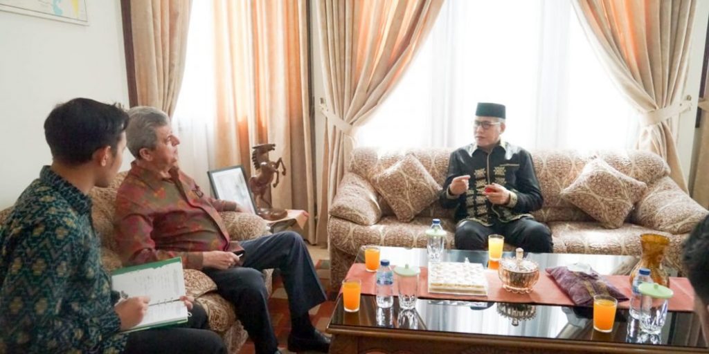 Bertemu Dubes Palestina, Gubernur Nova Janji Tertibkan Donasi Untuk Palestina