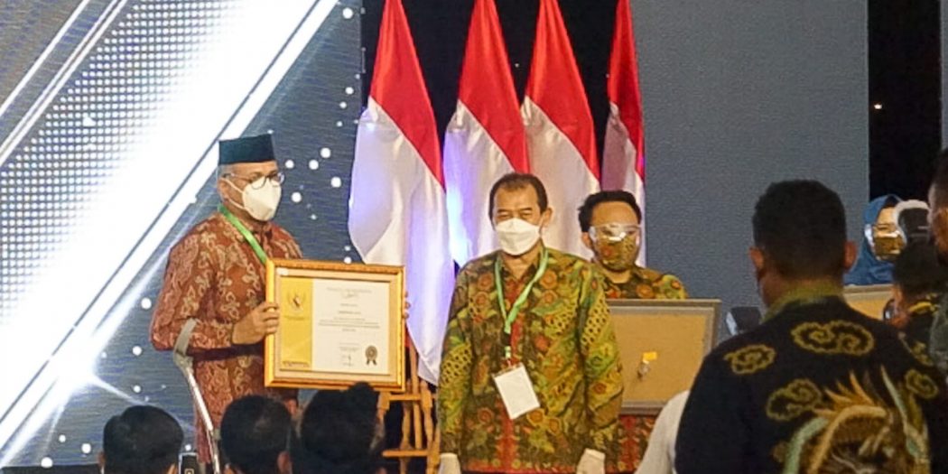 Gubernur Aceh Raih Penghargaan Paramakarya 2021