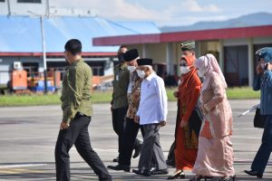 Tiba di Aceh, Ma’ruf Amin Langsung Pimpin Rapat Terbatas di Kantor Gubernur