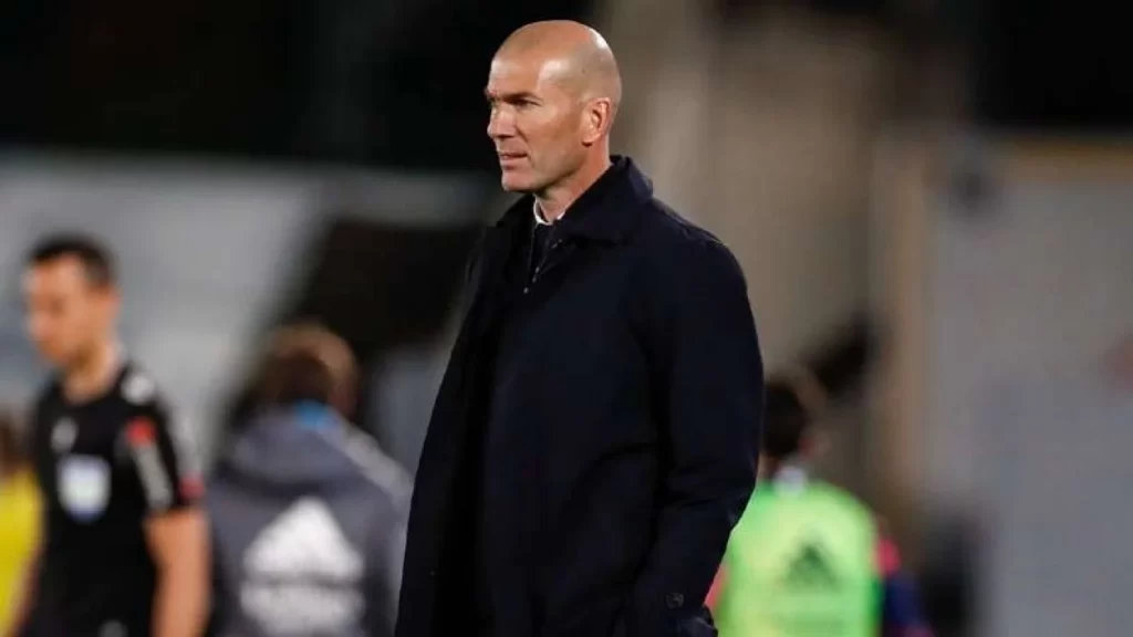 Zidane Tak Diizinkan Istri Jadi Manajer Manchester United