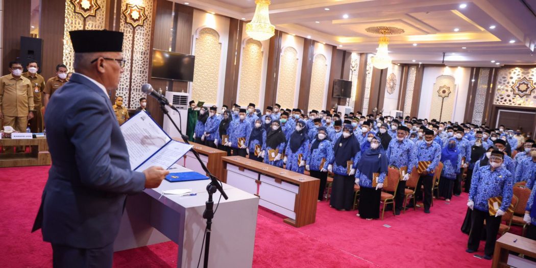 Sekda Lantik 368 Kepala SMA, SMK dan SLB se Aceh
