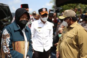 Bupati dan Wakil Bupati Aceh Utara Dampingi Mensos RI Serahkan Santunan Kematian Korban Banjir