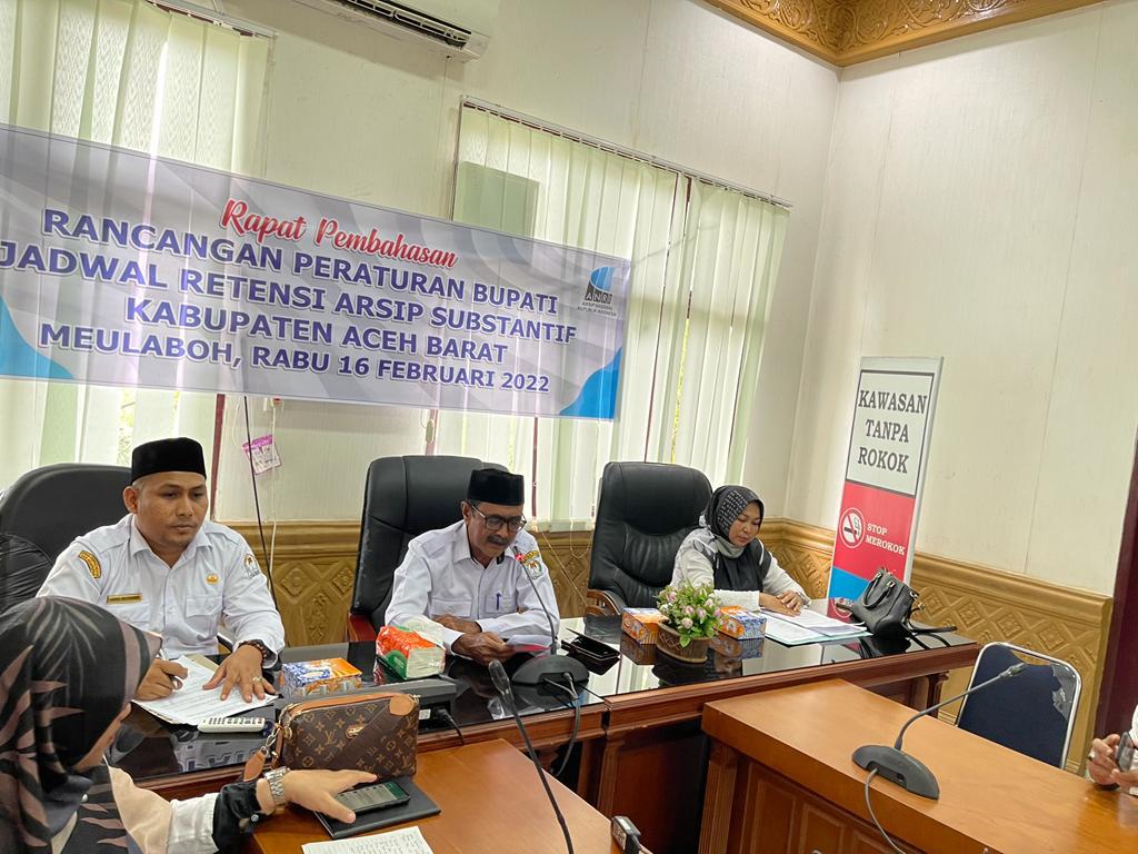 Asisten Ekonomi dan Pembangunan Aceh Barat Wakili Bupati Rapat di Dinas Arsip