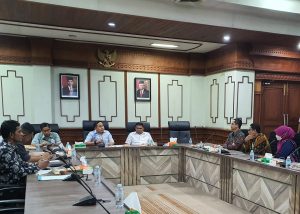 Komisi III DPRA Rapat Kerja Dengan BSI, Bahas Implementasi Qanun LKS
