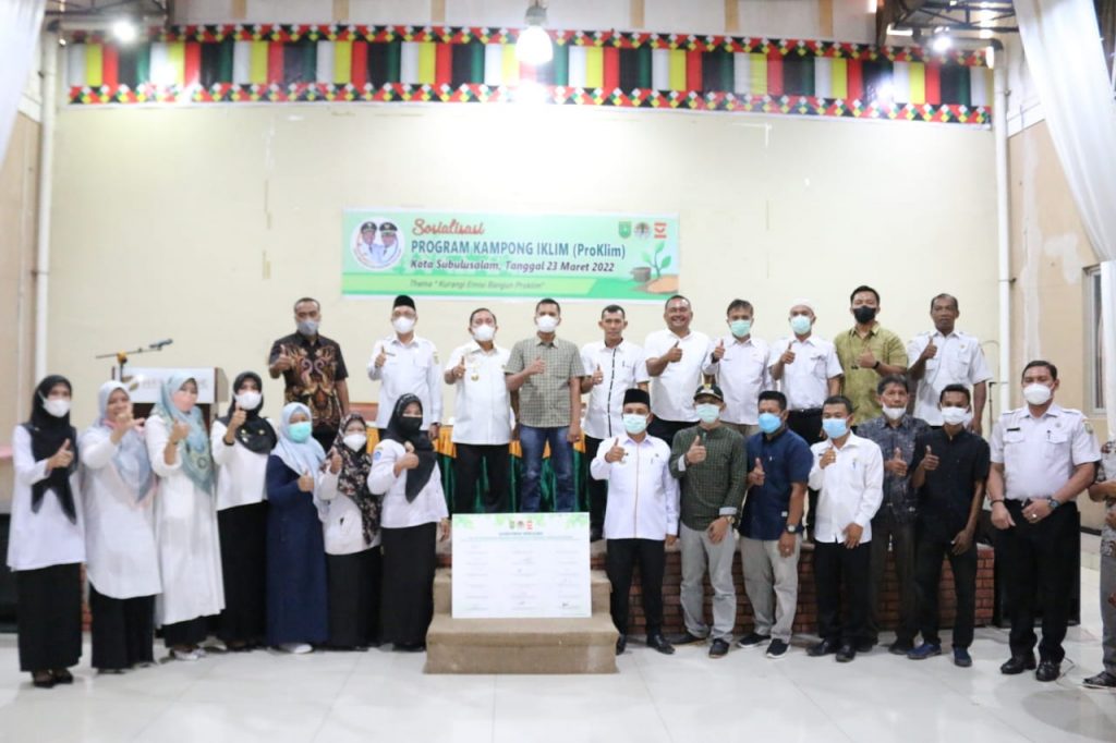 Walikota Subulussalam Teken Komitmen Pelaksanaan Kampung Iklim