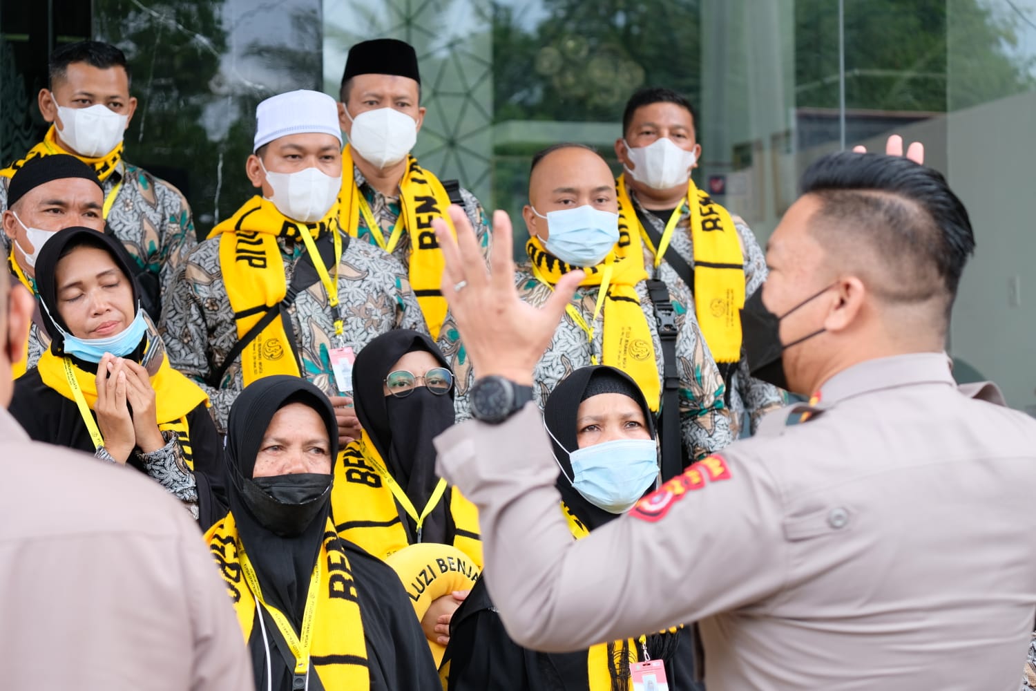 Polda Aceh Berangkatkan 40 Jemaah Umrah Hadiah Vaksinasi