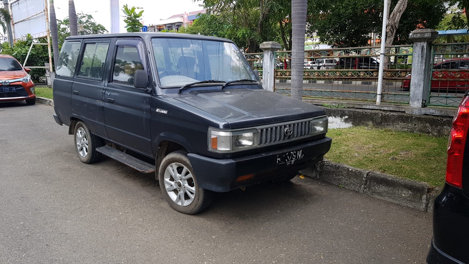 Mobil Tak Bertuan Sudah Setahun Terparkir di RSUZA