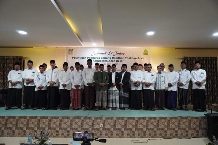 Pelantikan Pengurus PC RTA Aceh Besar, Santri Diajak Kawal Syari’at Islam