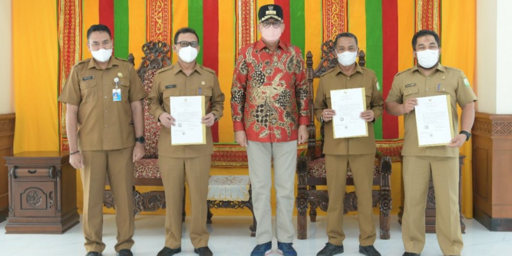 Tiga Kepala SKPA di Aceh Dapat SK Kenaikan Pangkat