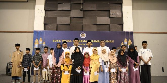 Alumni Kepamongprajaan Aceh Santuni Anak Yatim Alumni Kepamongprajaan Aceh Santuni Anak Yatim