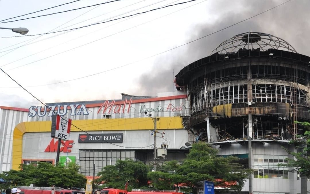 Polisi Masih Selidiki Penyebab Kebakaran Suzuya Mall Banda Aceh