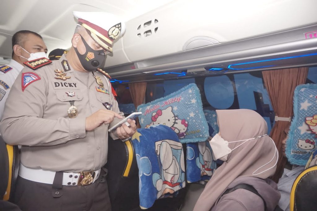 Lonjakan Penumpang di Terminal Batoh Banda Aceh Didominasi Mahasiswa