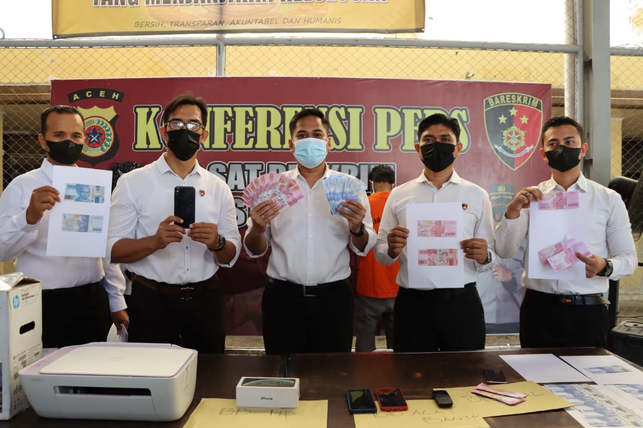 Polisi Tangkap Pasutri Pencetak Uang Palsu di Aceh Besar