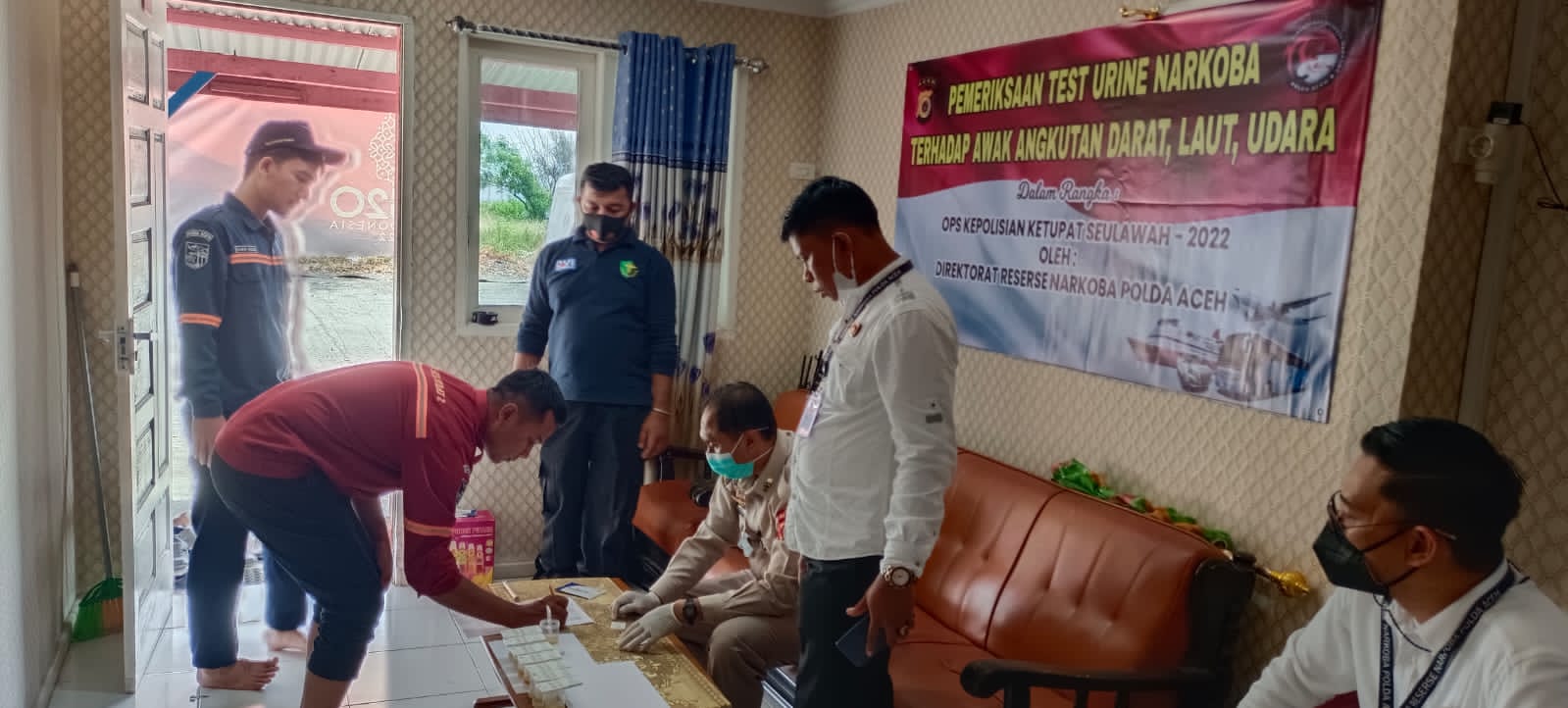 Tes Urines, Awak Angkutan Umum di Aceh Bebas Narkoba