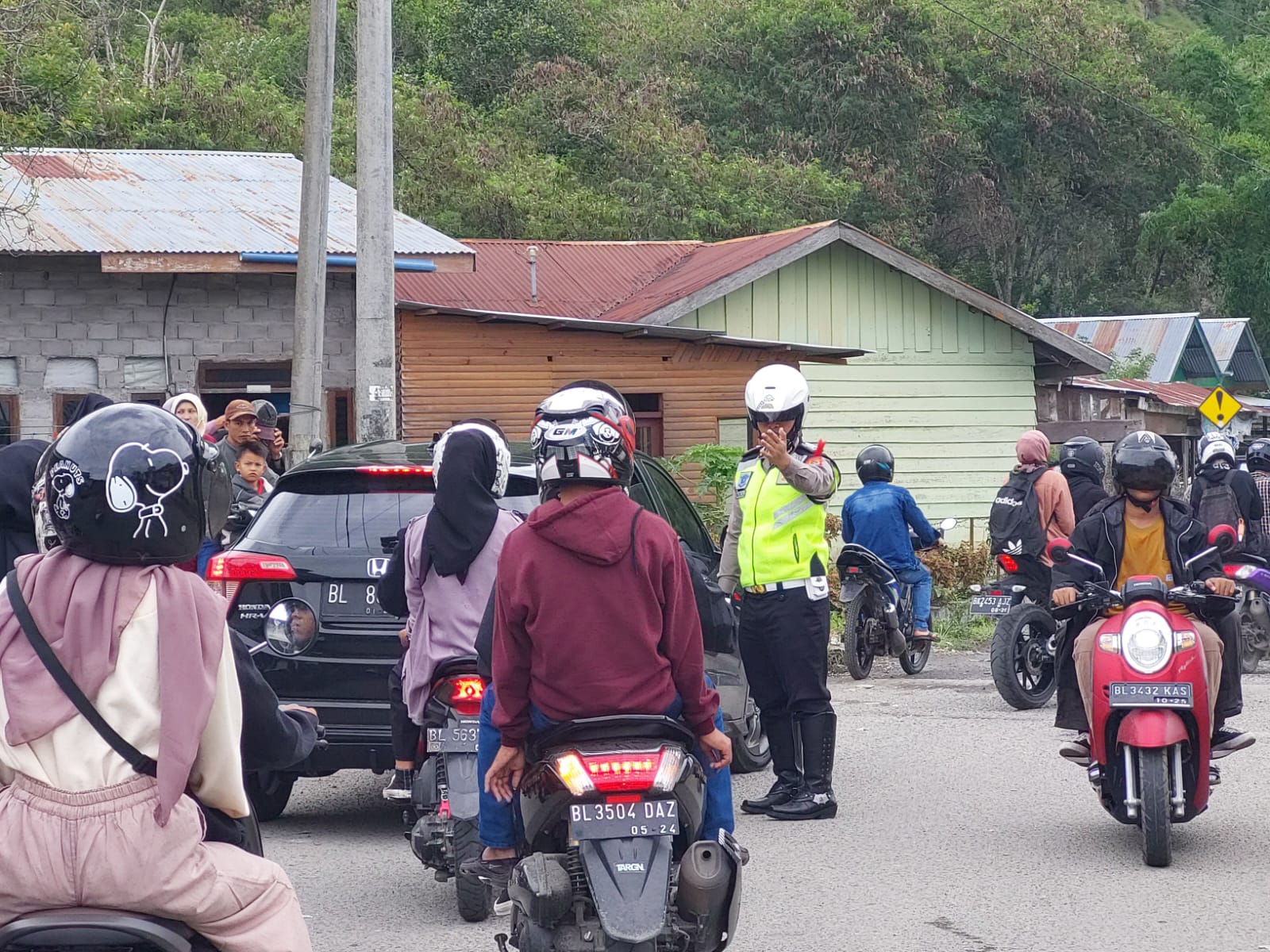 Ditlantas Polda Aceh Terapkan One Way Urai Kemacetan saat Arus Balik
