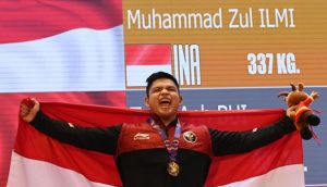 Sehari Sebelum Berlaga, Keluarga Zul Ilmi Santuni Anak Yatim di Aceh