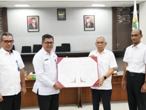 DPRA Serahkan 145 Berkas Dokumen ke Dinas Arsip Aceh