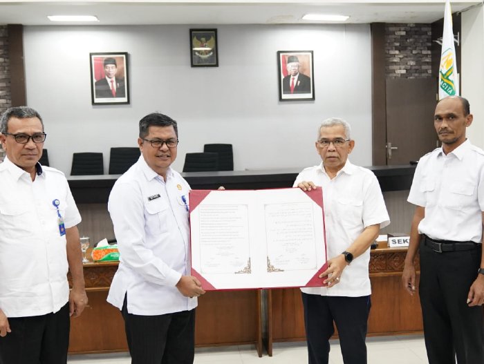 DPRA Serahkan 145 Berkas Dokumen ke Dinas Arsip Aceh