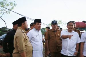 Pj Bupati Aceh Barat Tinjau Lokasi Banjir di Woyla Barat