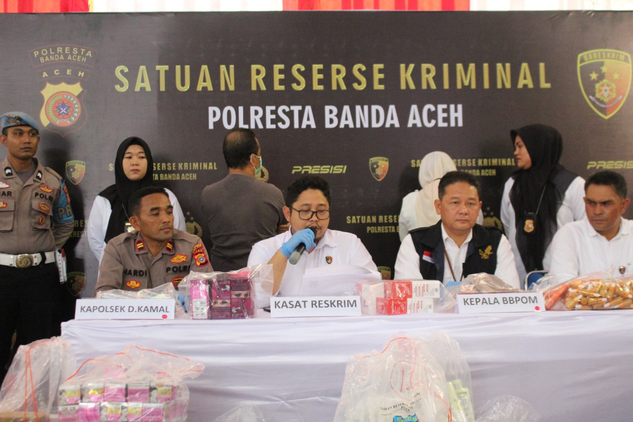 Polresta Banda Aceh dan BPOM Aceh Sita Puluhan Kosmetik Ilegal