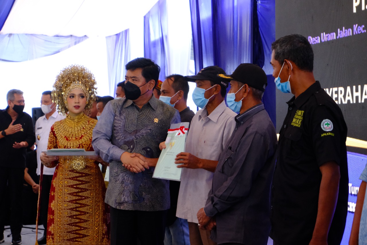 Menteri ATR/BPN Secara Terbuka Nyatakan Dukungan untuk Achmad Marzuki Membangun Aceh Menteri ATR/BPN Secara Terbuka Nyatakan Dukungan untuk Achmad Marzuki Membangun Aceh