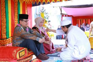 Pj Bupati Aceh Barat Hadiri Pengukuhan Bunda Paud