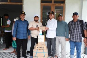 Pj Bupati Iswanto Bagikan Bantuan Makananan ke Masyarakat Pulo Aceh