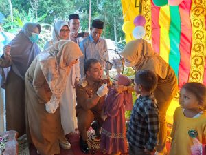 Pj Bupati Aceh Besar Launching Polio Tetes di Kecamatan Blang Bintang