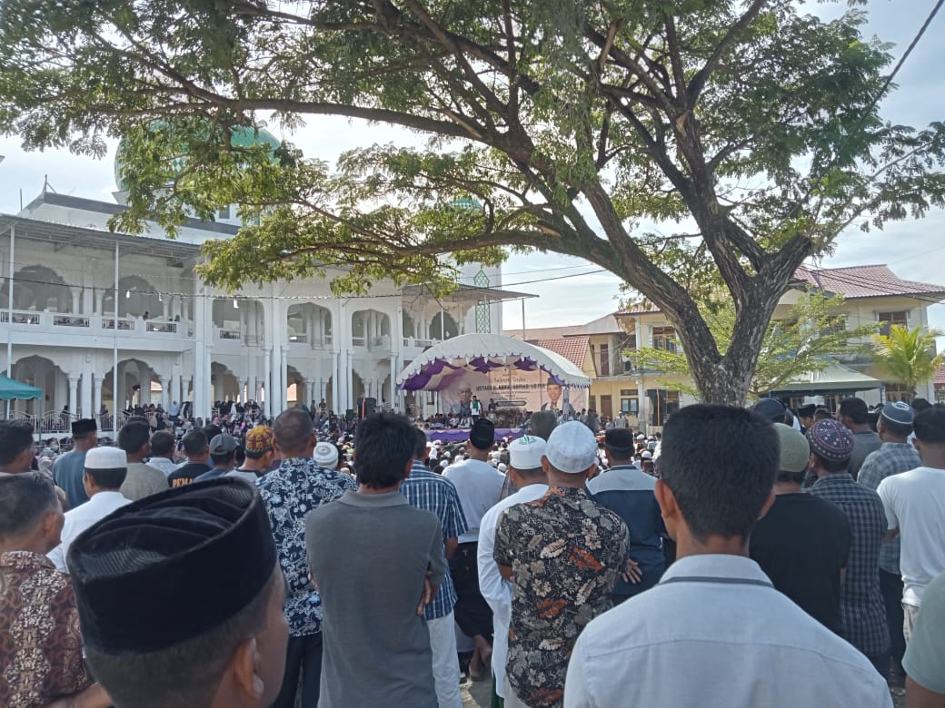 Ribuan Santri dan Warga Sambut UAS di Dayah BUDI Lamno