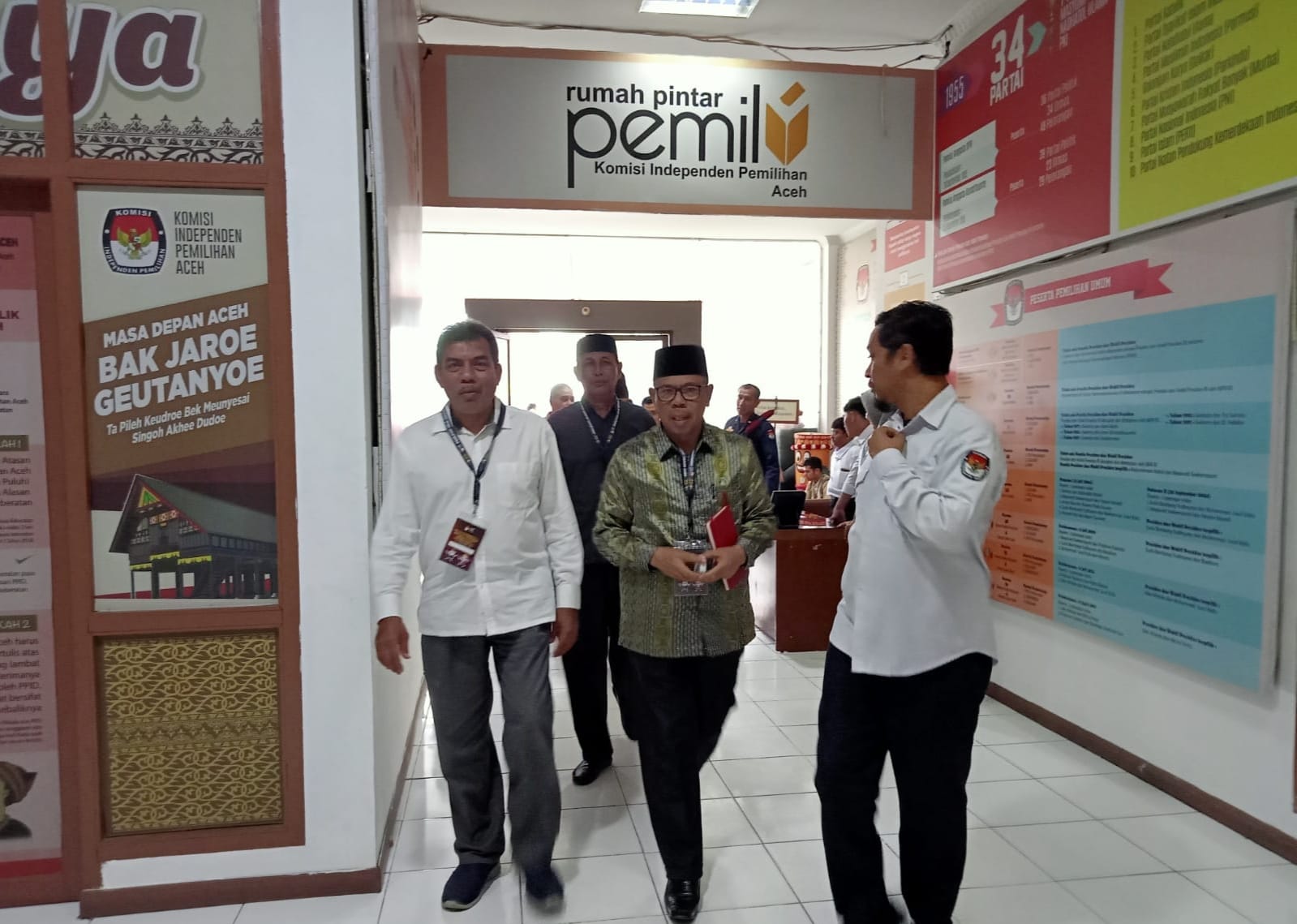 Mufakhir Muhammad Kandidat Pertama Daftar Senator DPD RI