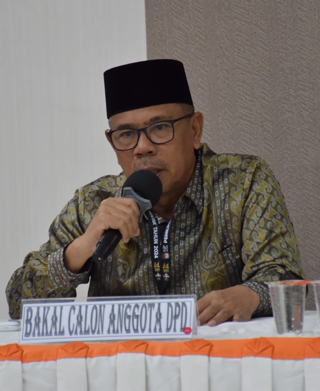 Ustaz Mufakhir Lolos Verifikasi Administrasi Bakal Calon DPD RI Asal Aceh Ustaz Mufakhir Lolos Verifikasi Administrasi Bakal Calon DPD RI Asal Aceh