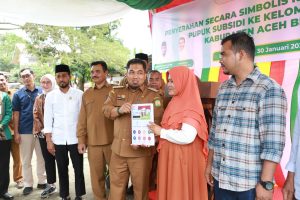 Pj Bupati Aceh Besar Luncurkan Kartu Tani Digital