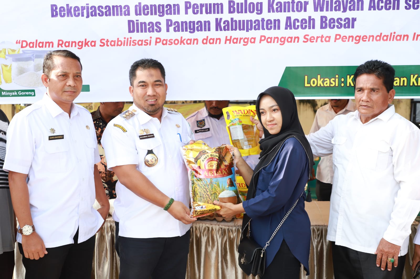 Pemkab Aceh Besar Gelar Pasar Pangan Murah Pemkab Aceh Besar Gelar Pasar Pangan Murah