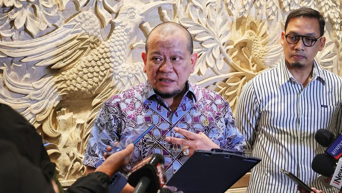 La Nyalla Buka Peluang Ratu Tisha dan Menpora Jadi Waketum PSSI