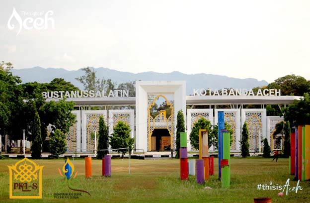 Menghabiskan Sore di Taman Bustanussalatin Menghabiskan Sore di Taman Bustanussalatin