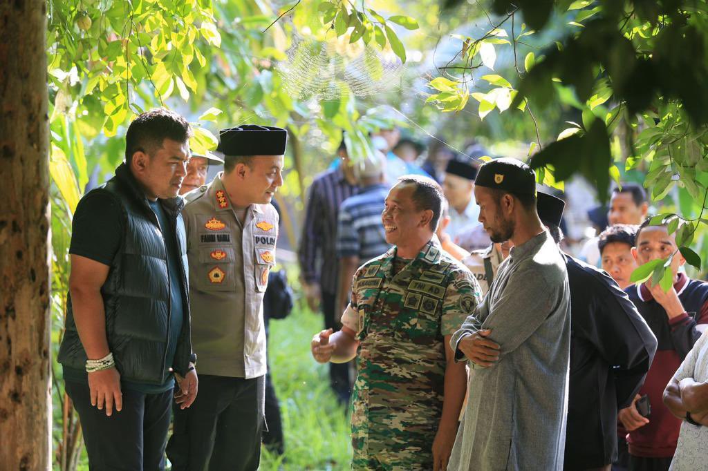 Di Makam Tgk Chik Empee Trieng, Kadisbudpar Aceh: Mari Kita Galakkan Aksi Meuseuraya